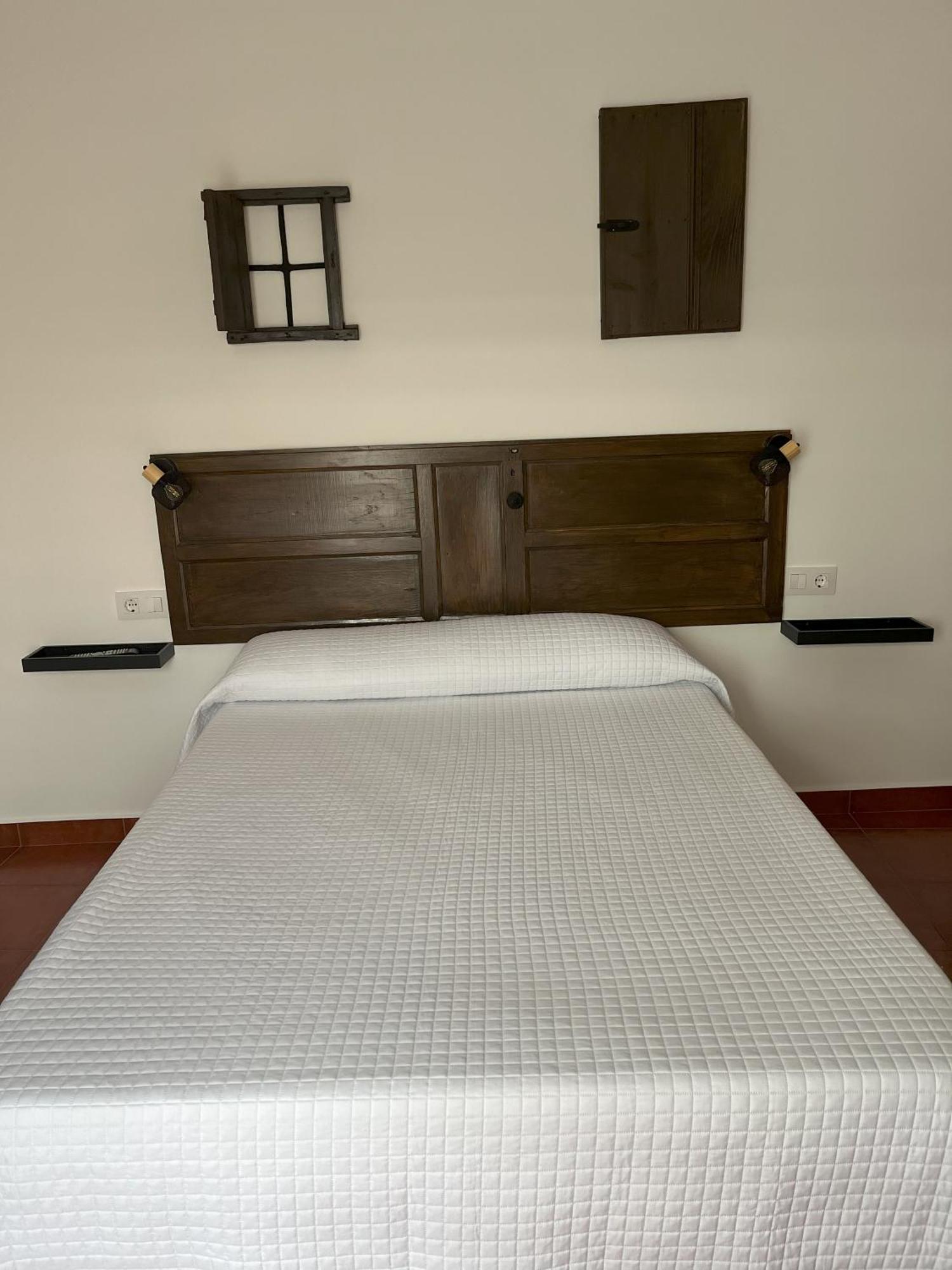 Casa Rural Las Pelliquerinas Almoharin Εξωτερικό φωτογραφία