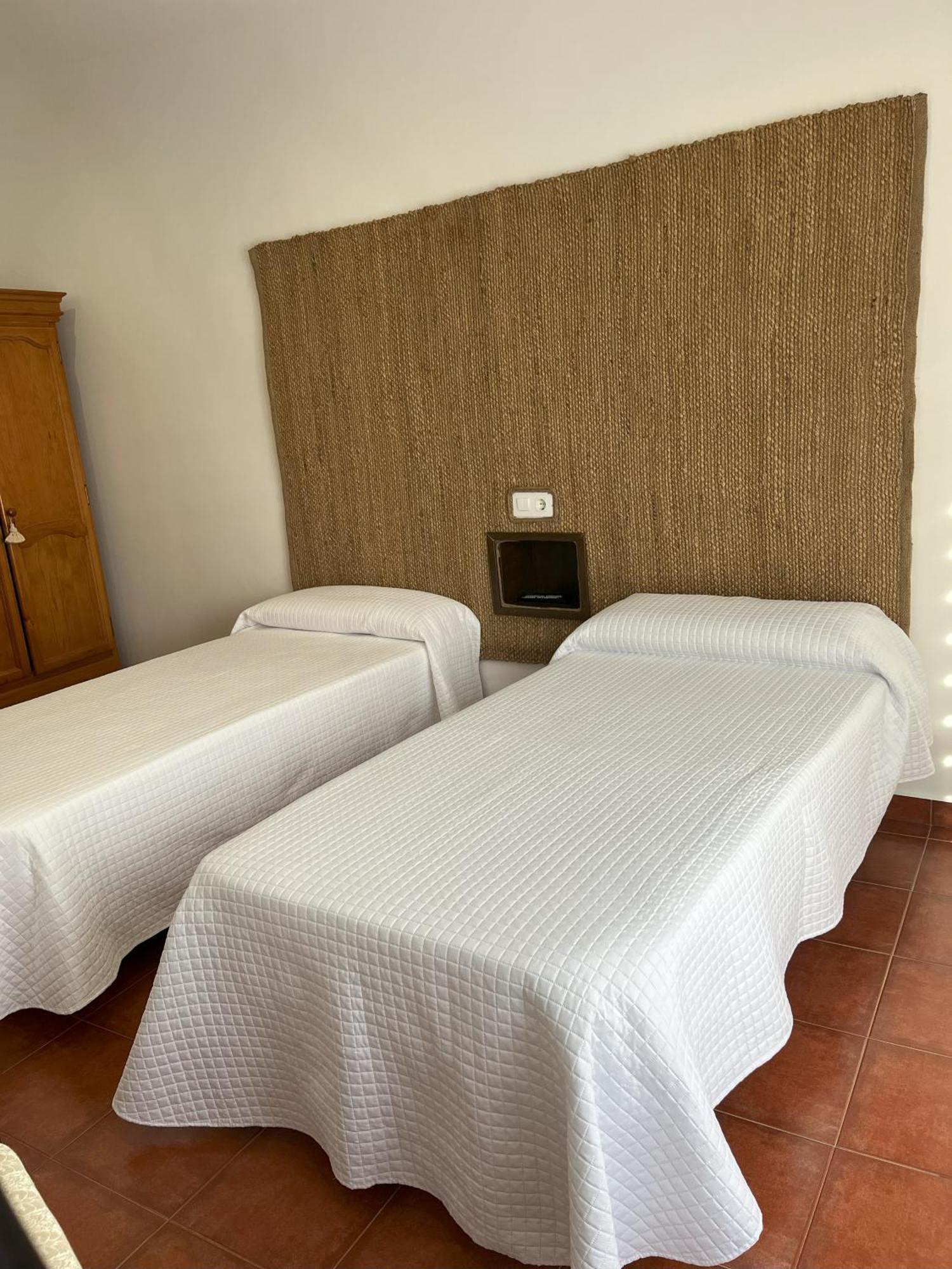 Casa Rural Las Pelliquerinas Almoharin Εξωτερικό φωτογραφία